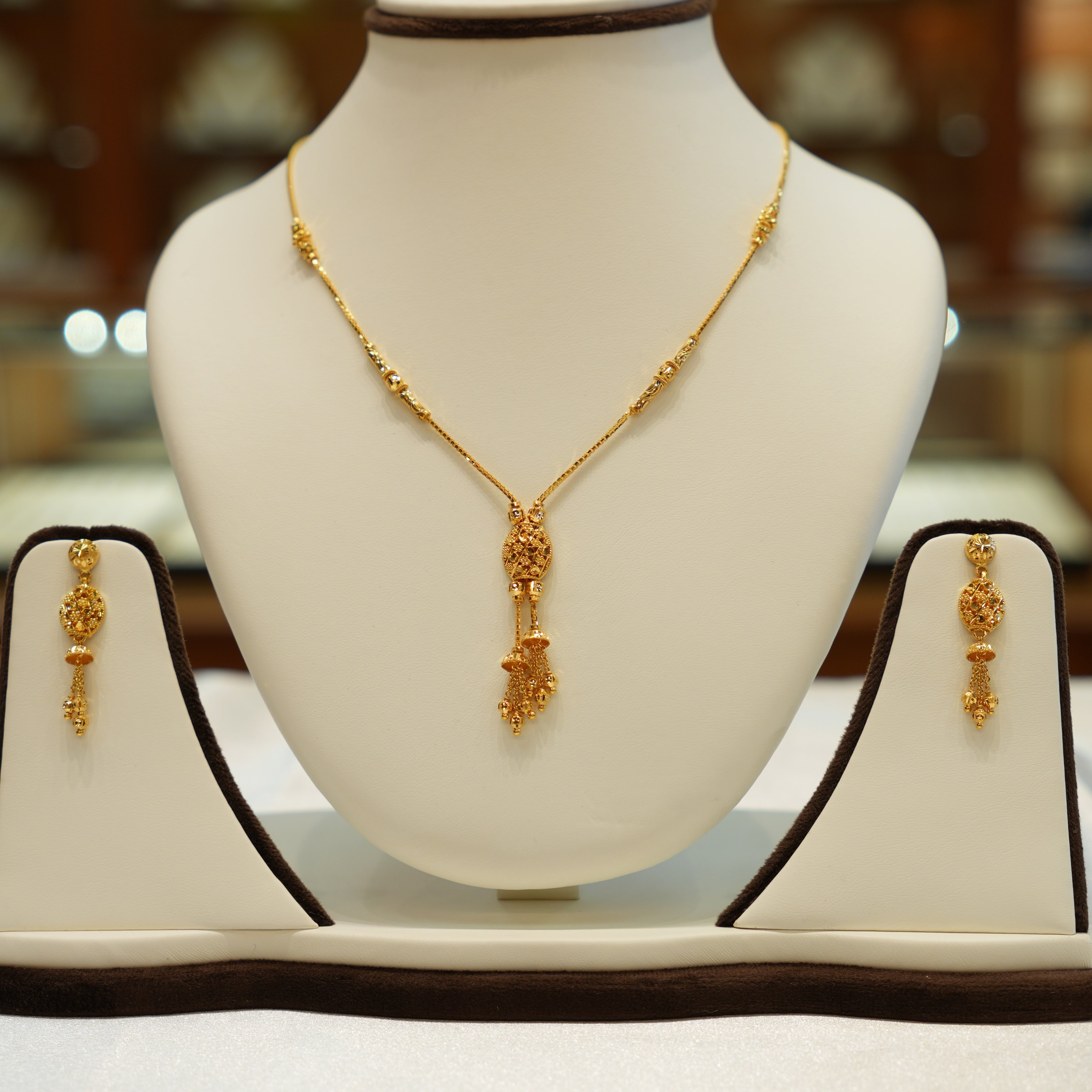 22KT Gold Designer Necklace