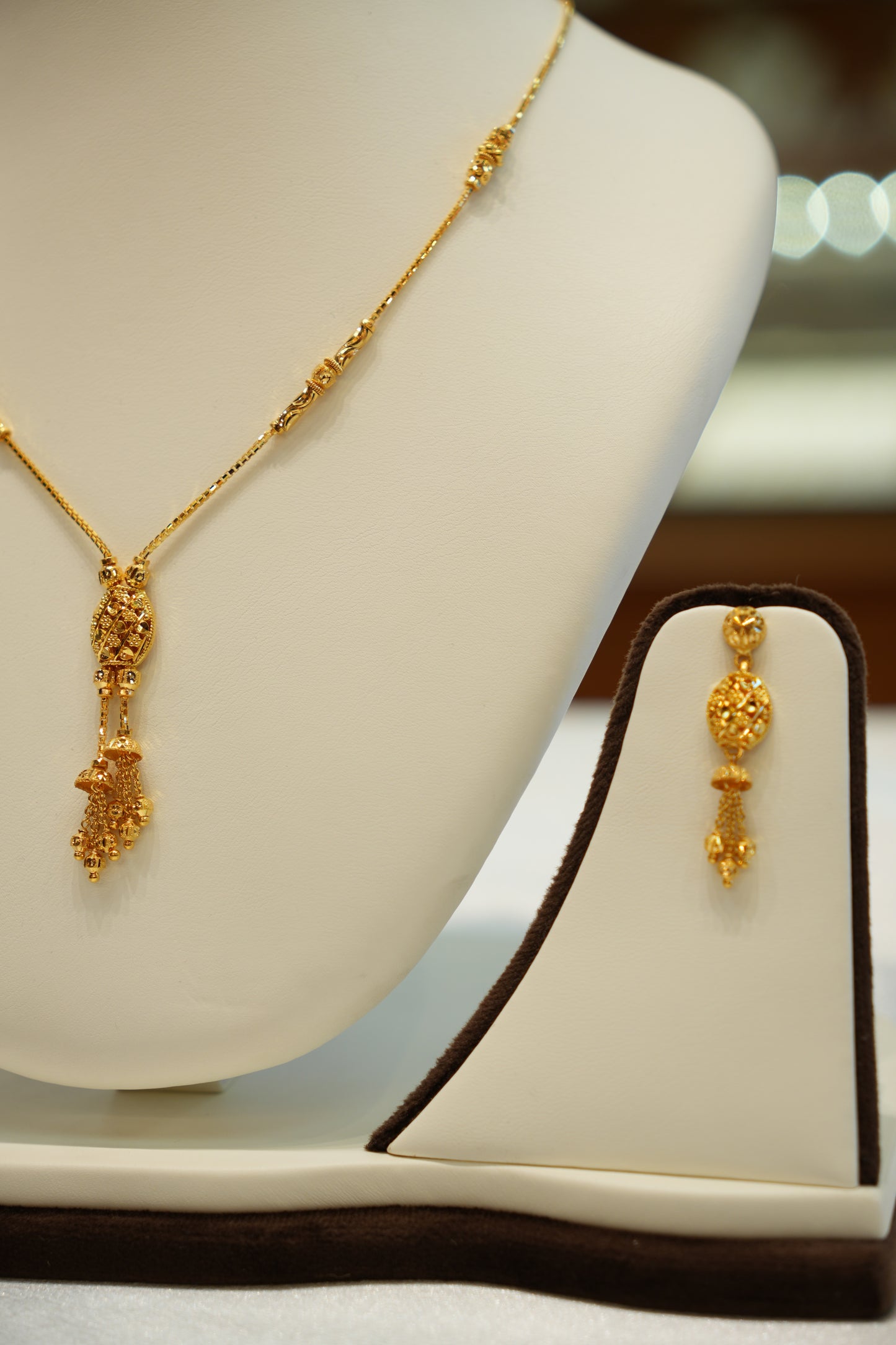 22Kt Gold Ladies Necklace