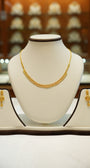 Stylish ladies gold necklace for gifting