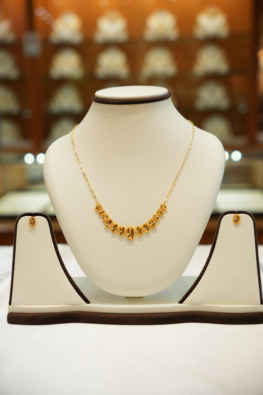 22Kt Gold Ladies Necklace