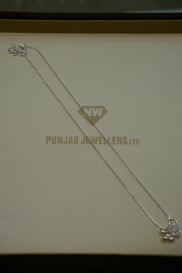 Silver Chic Anklets