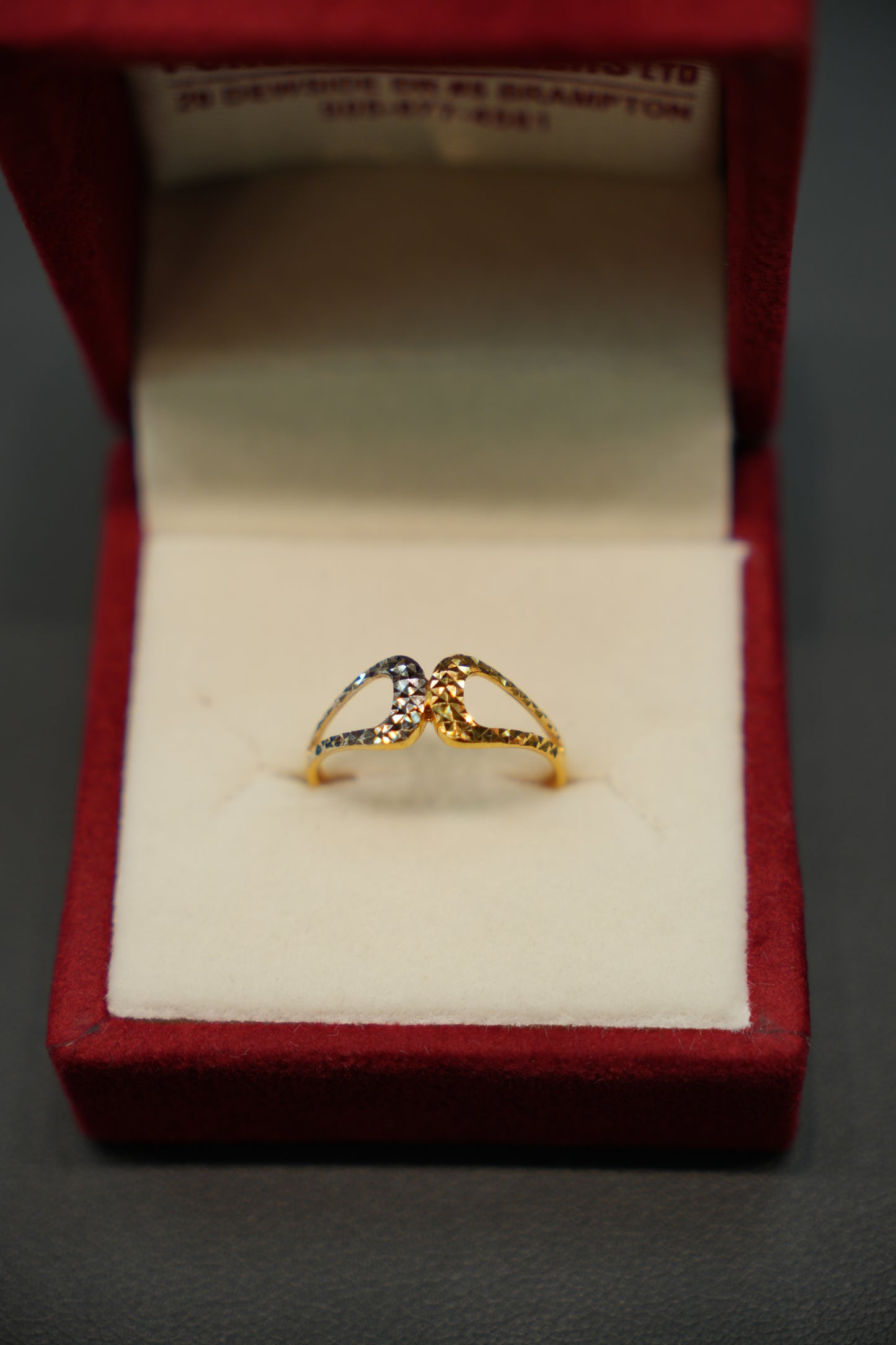 22K Gold Ladies Ring