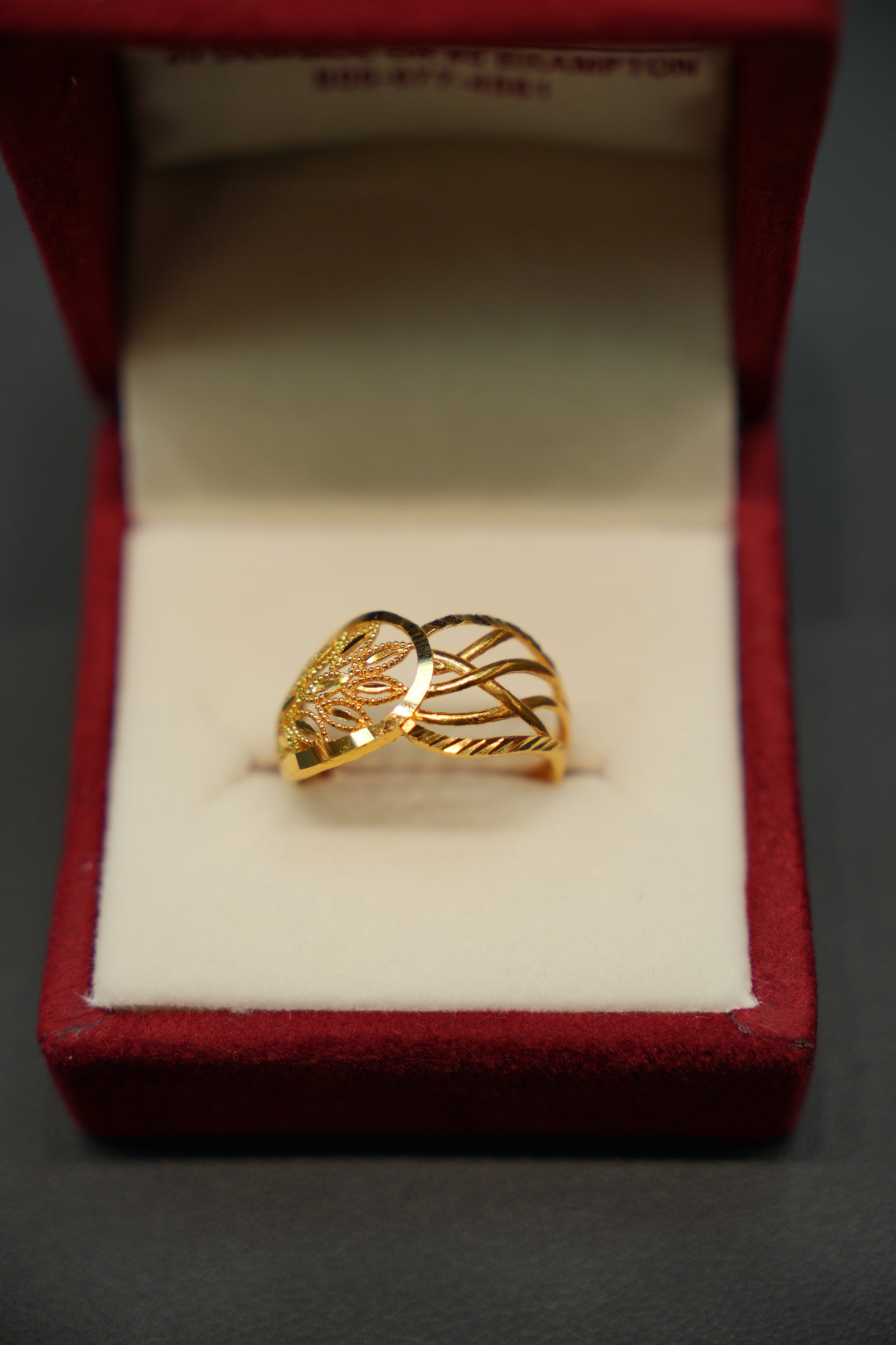 22K Gold Ladies Ring