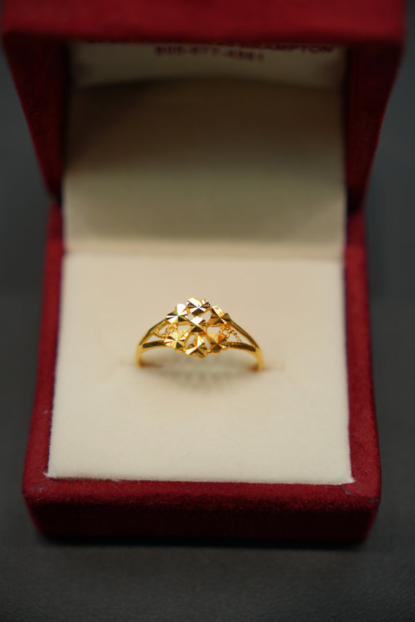 22K Gold Artistic Ladies Ring