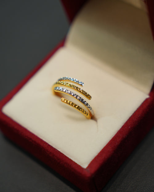 22K Gold Ladies Ring
