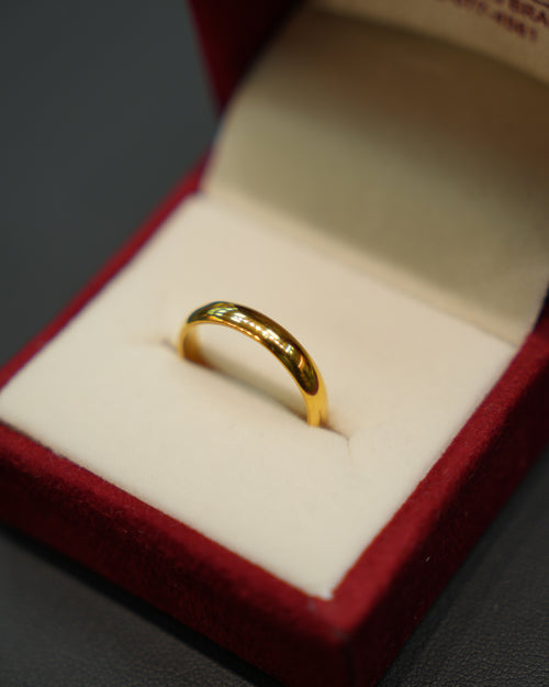 22K Gold Ladies Ring