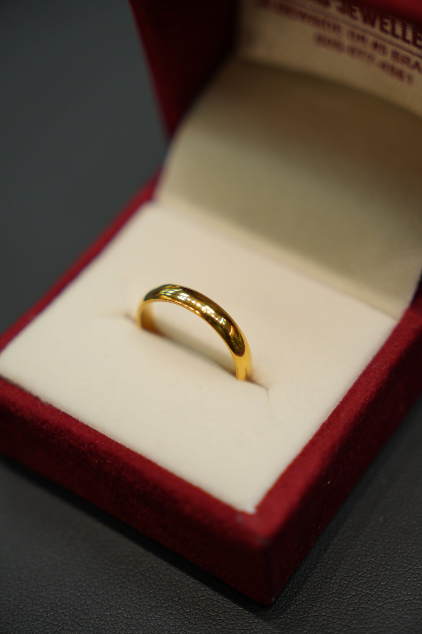 22K Gold Ladies Ring