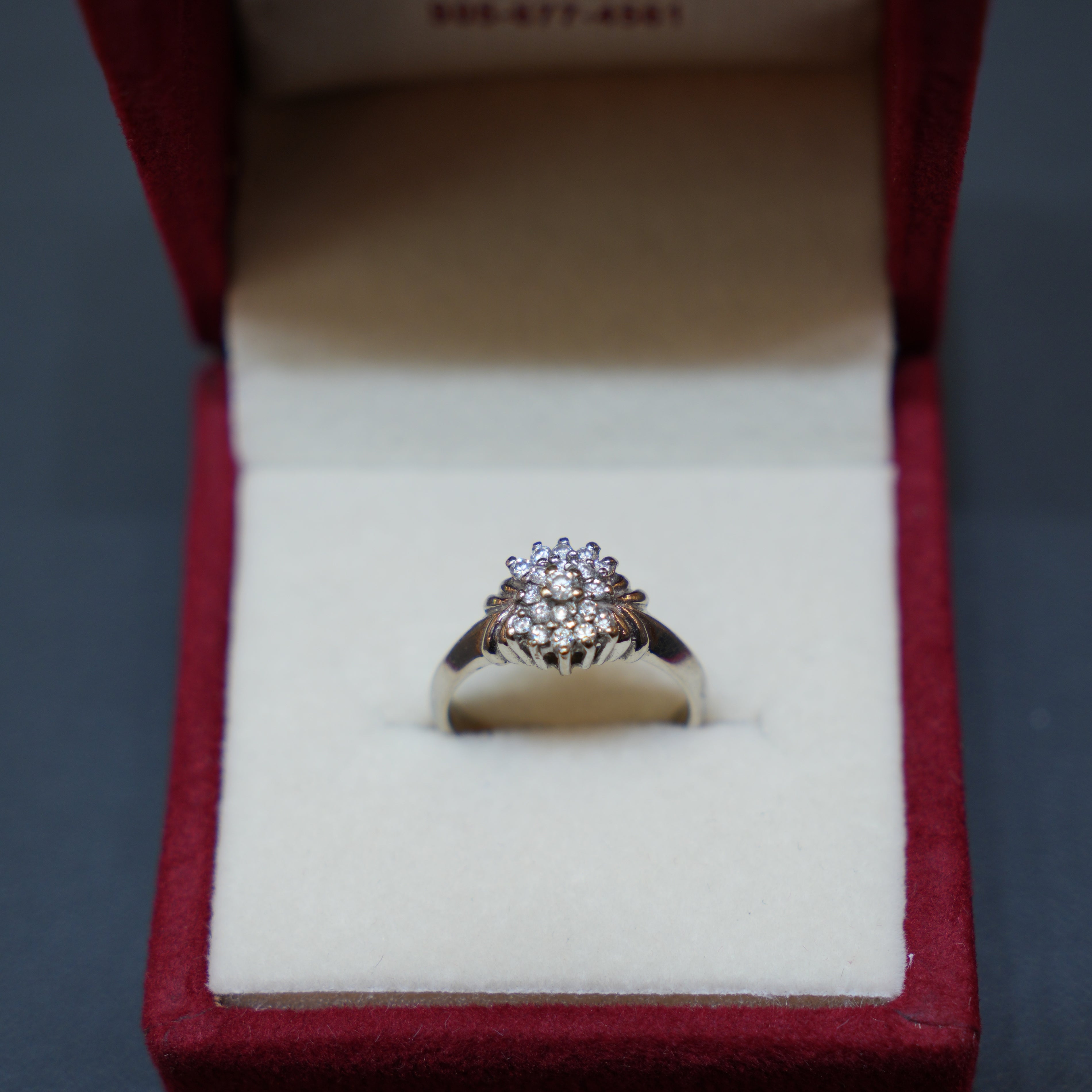 18K Natural Diamond Ring