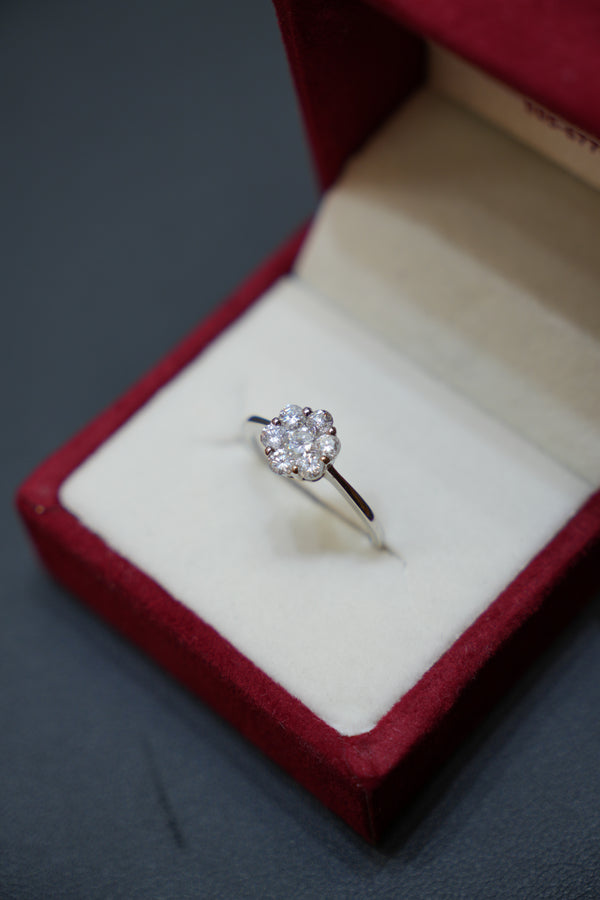 18K Gold Diamond Ring