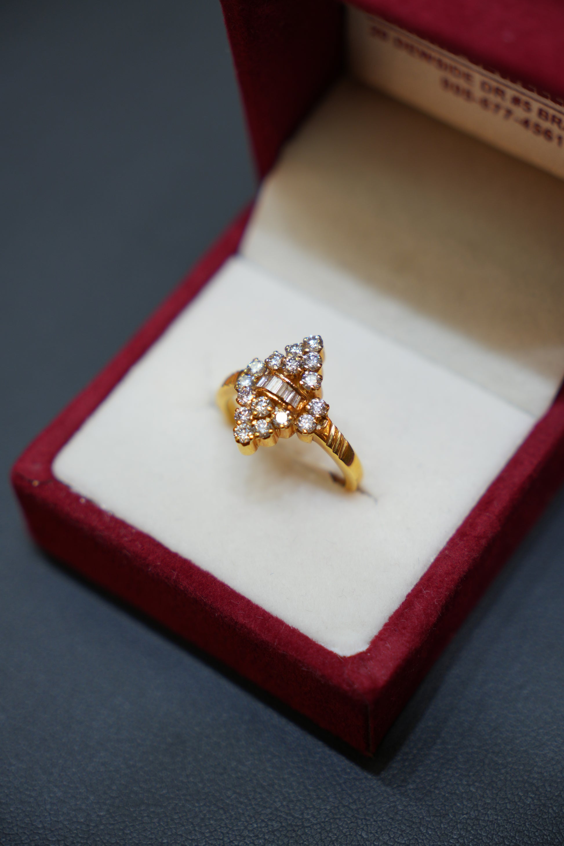 18K Natural Diamond Ring