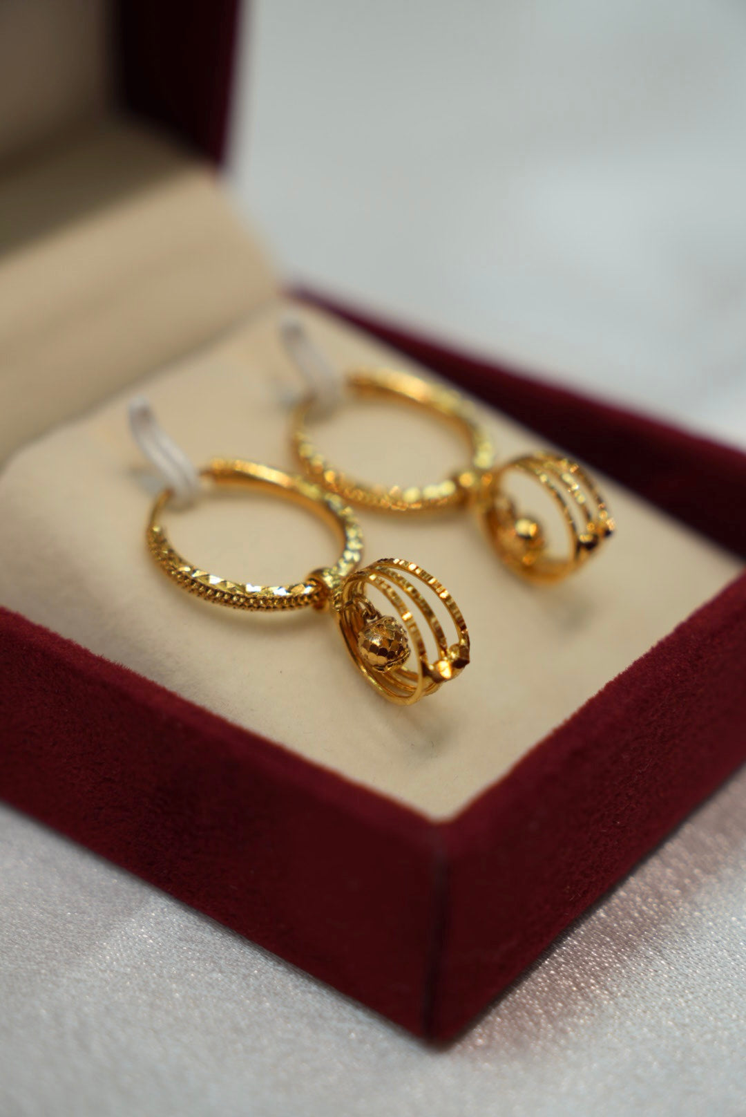 22K Gold Ladies Hoop Earrings