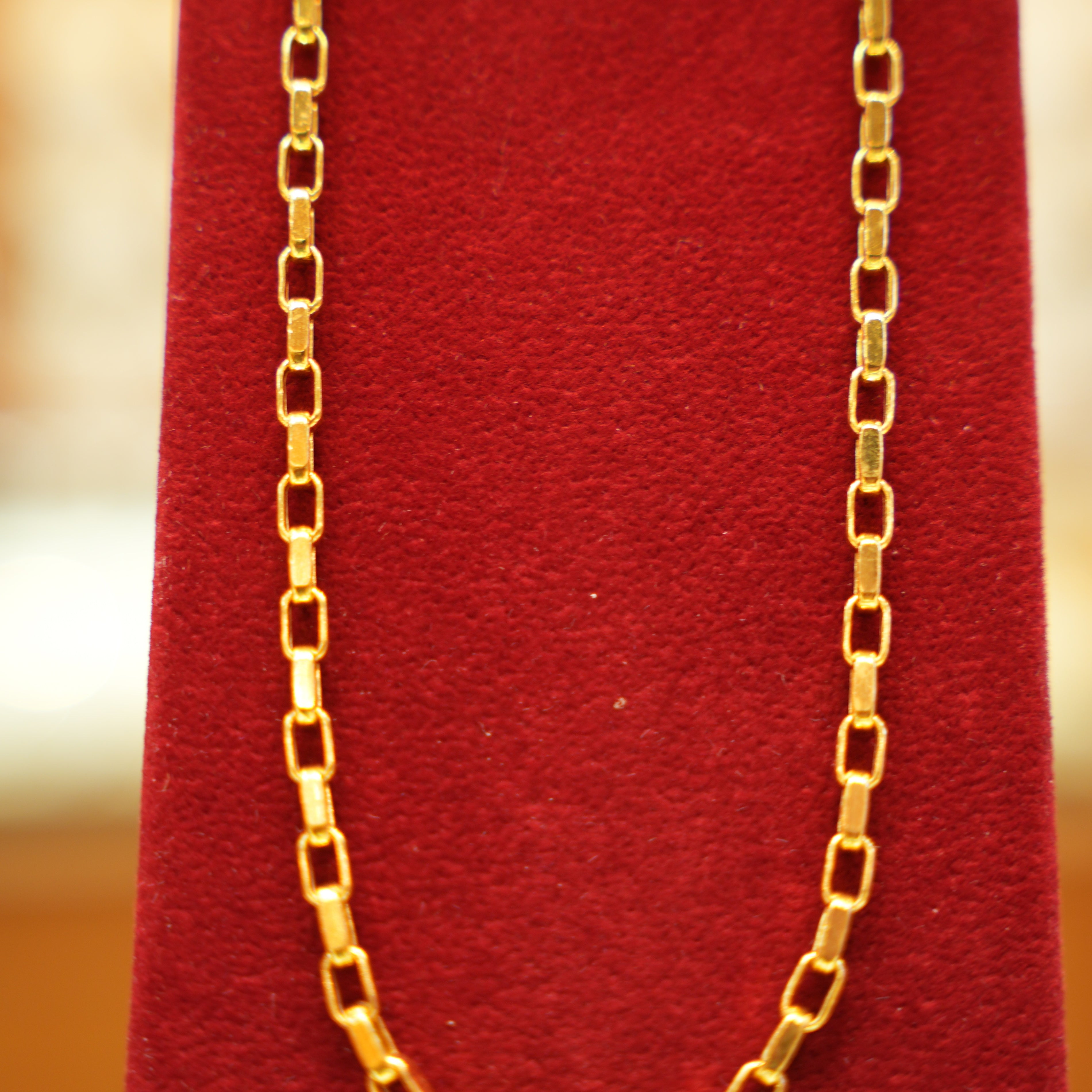 22K Plain Gold Link Chain (20 Inches)