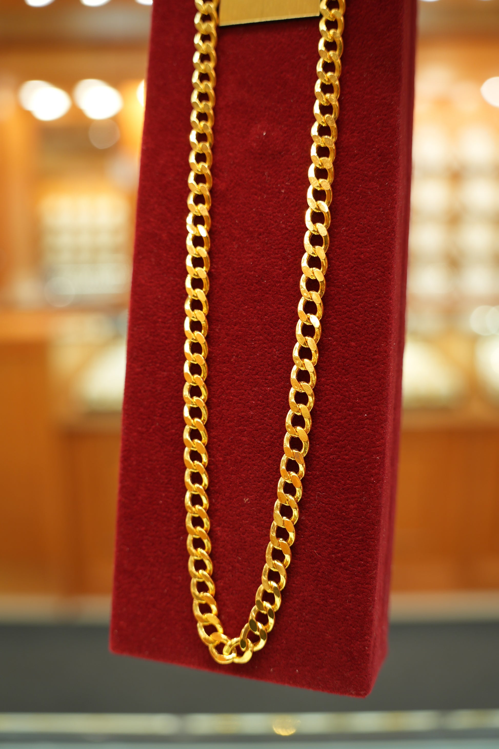 22K Gold Sleek Mens Chain