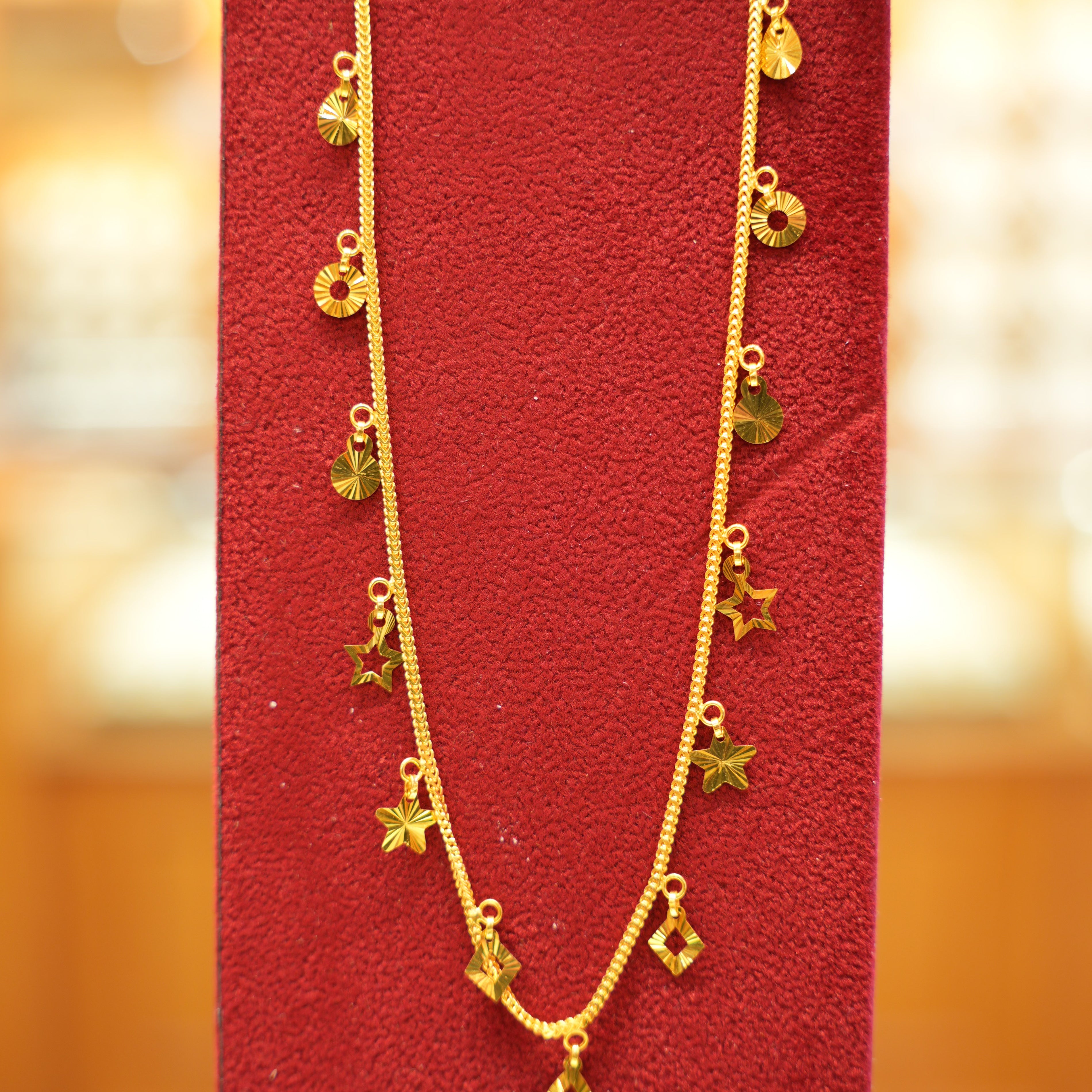 Elegant gold chains for  women