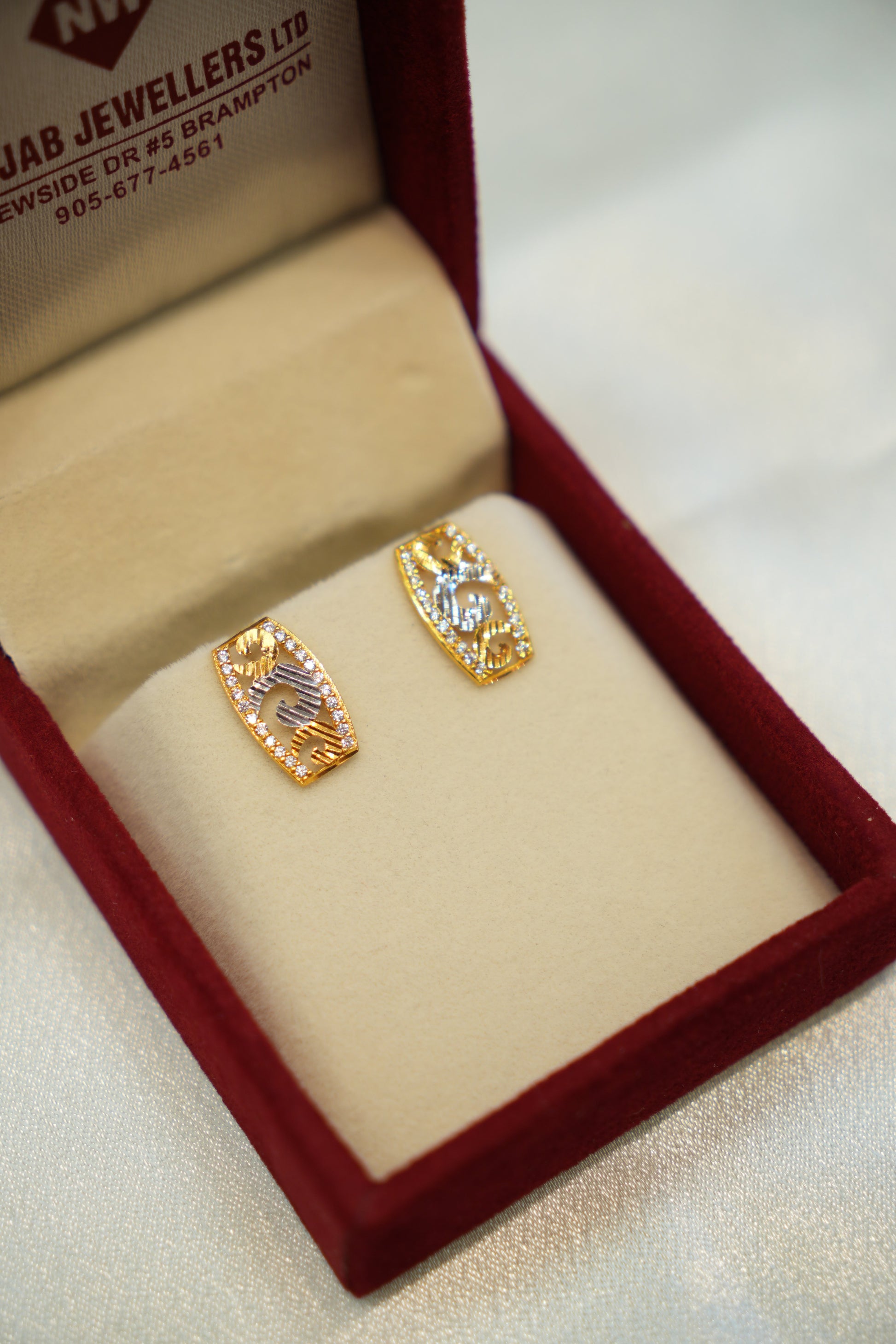 22K Gold Designer Ladies Earrings