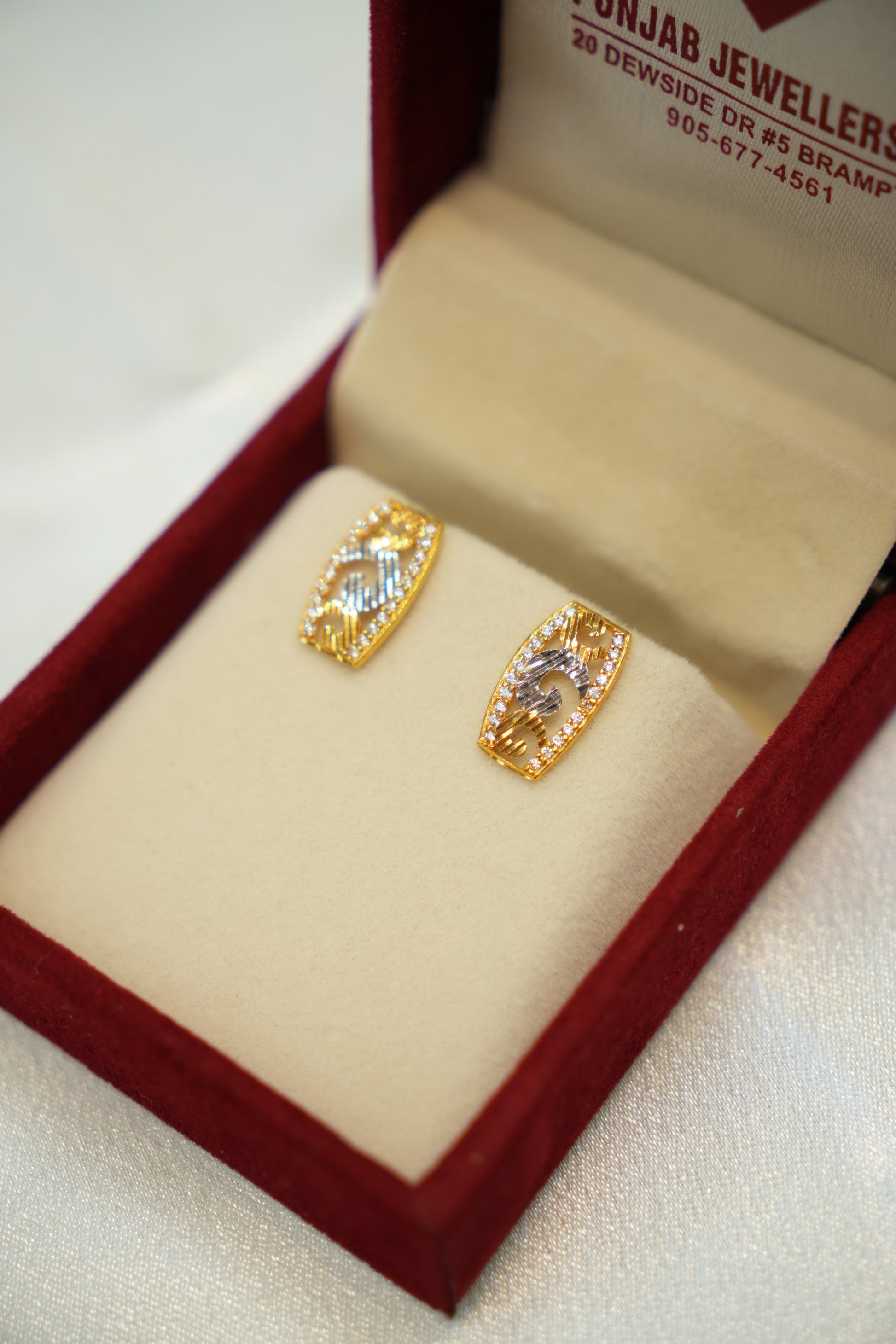 22K Gold Designer Ladies Earrings