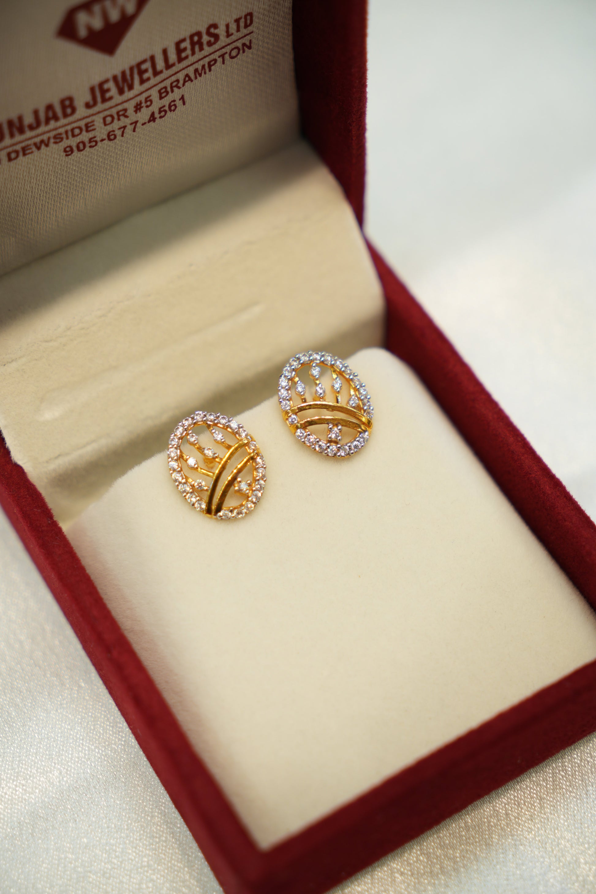 22K Gold Ladies Earrings