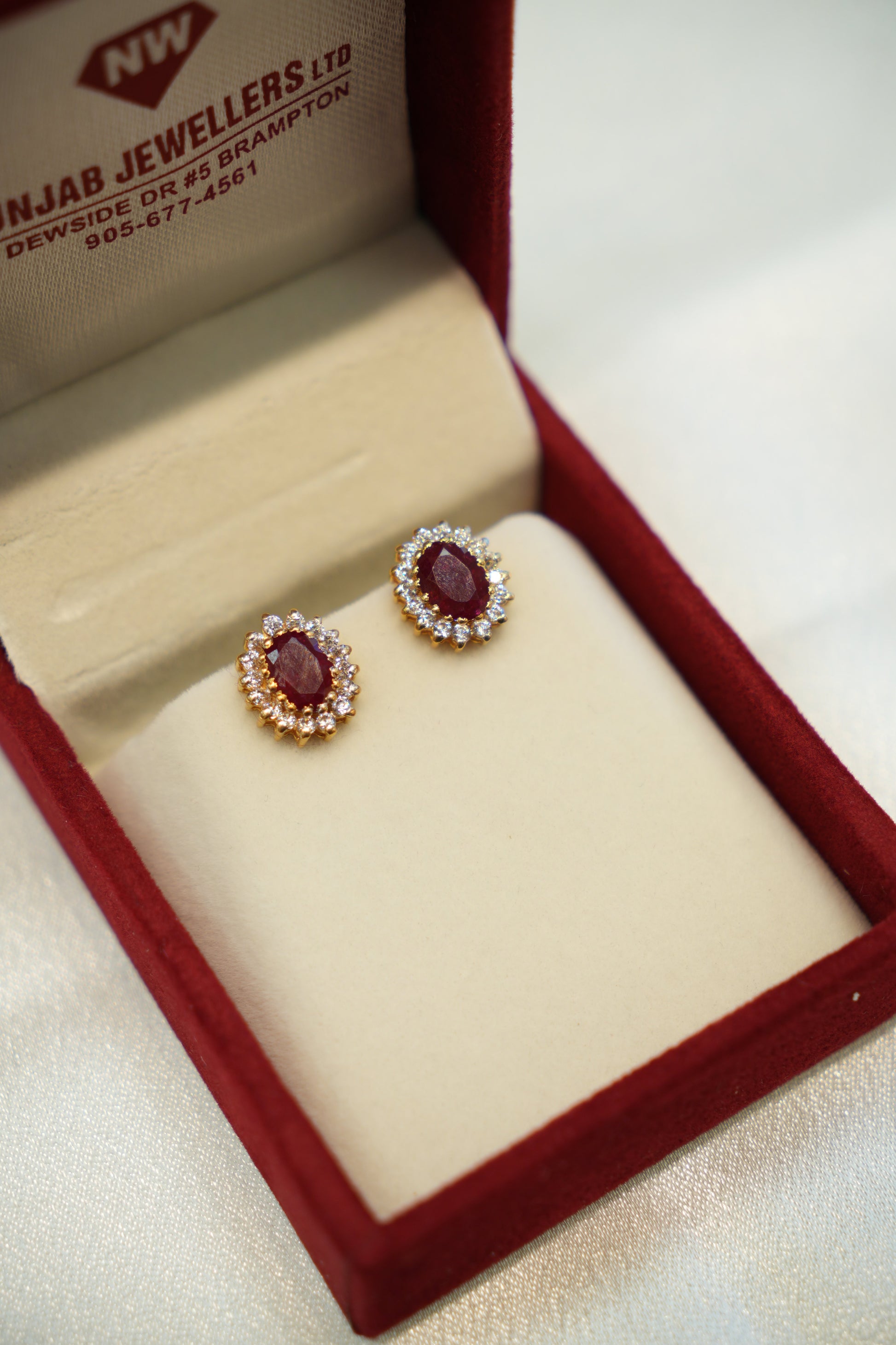 22K Gold Ladies Earrings