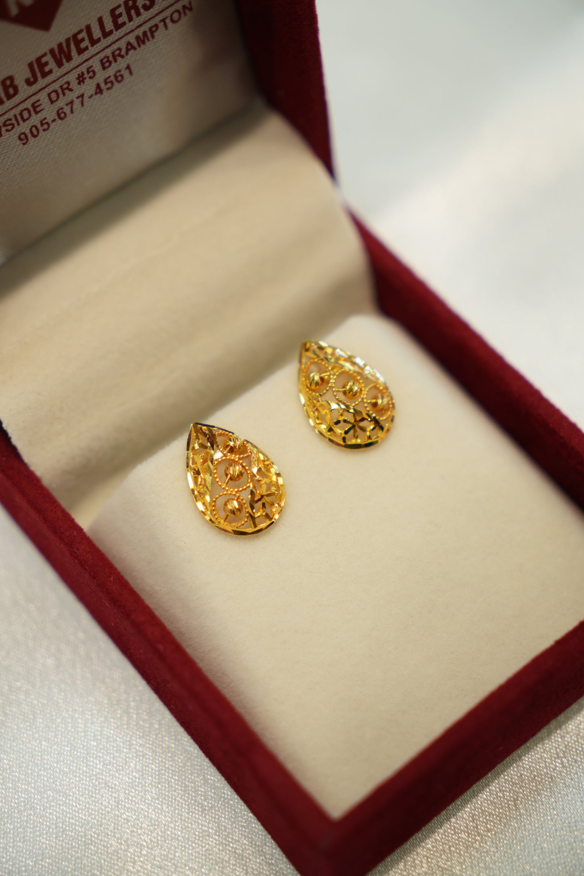 22K Gold Floral Drop Earrings