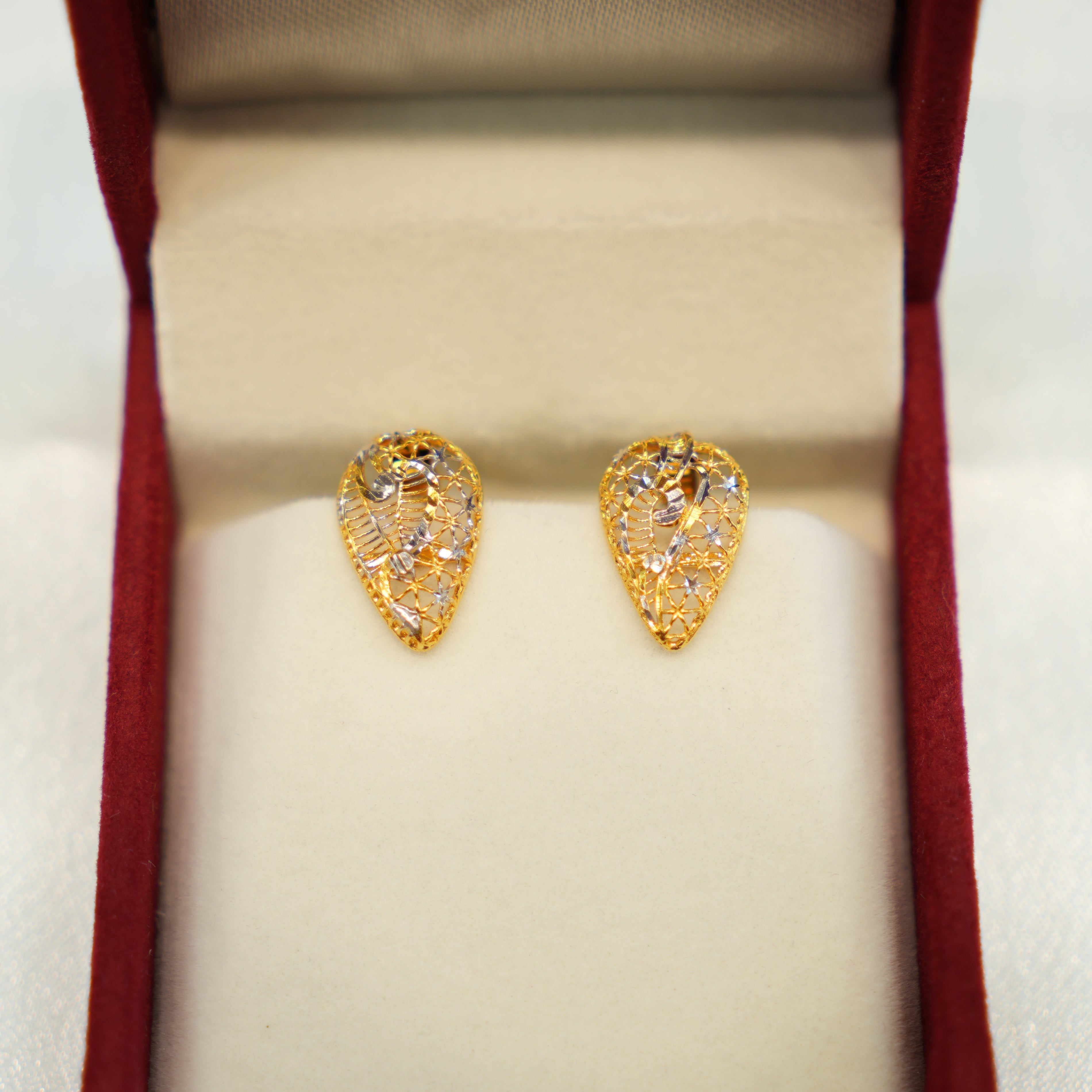 22K Gold Ladies Earrings