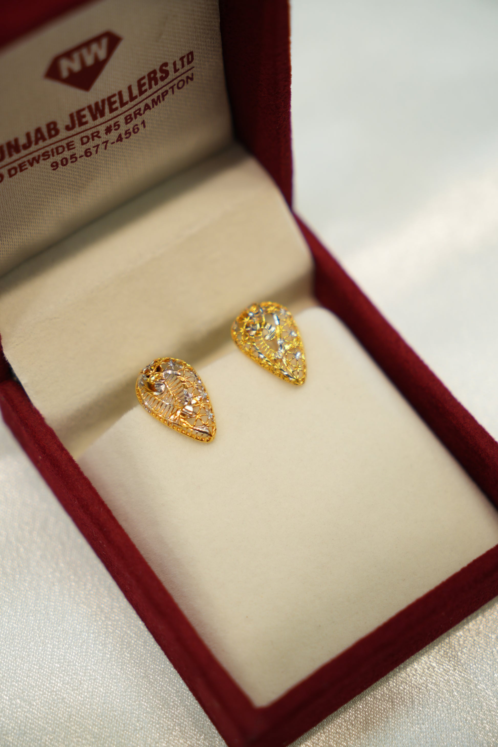 22K Gold Ladies Earrings