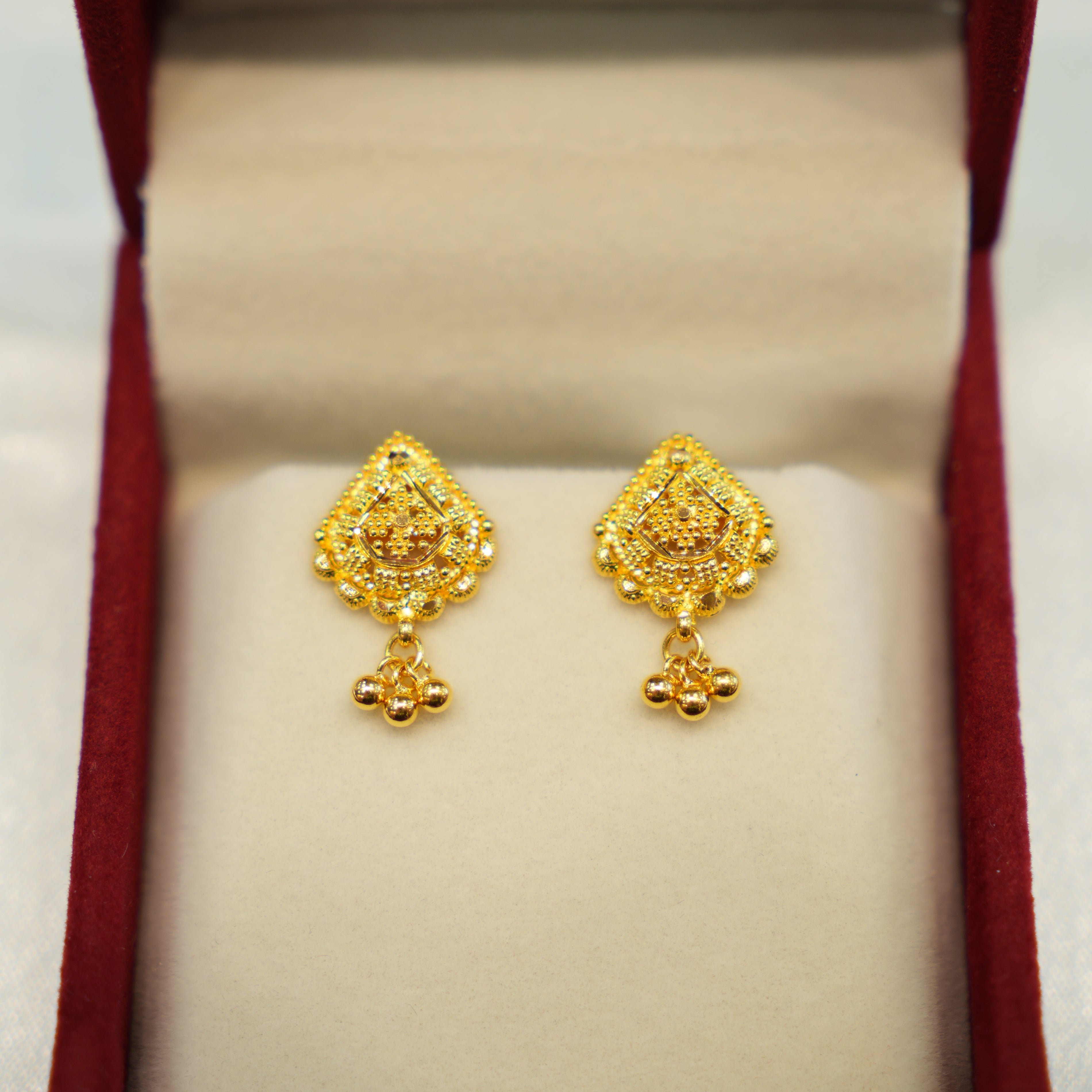 22K Gold Designer Drop Earrings