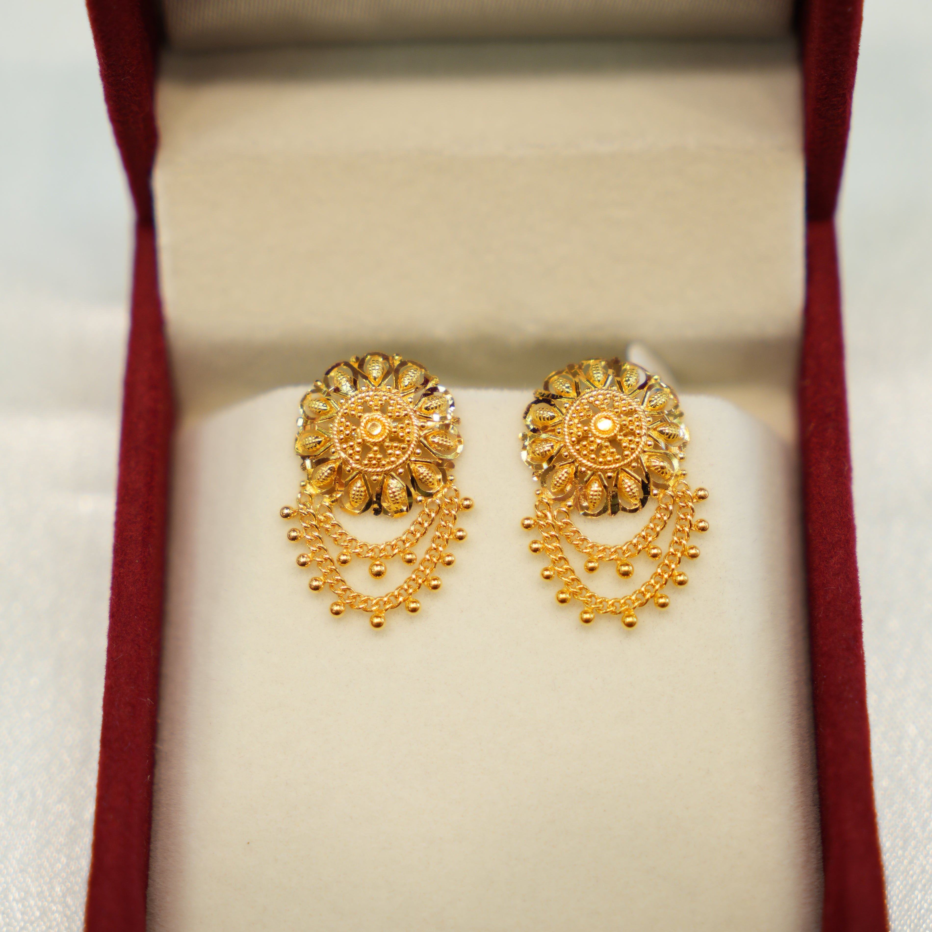22K Gold Ladies Earrings