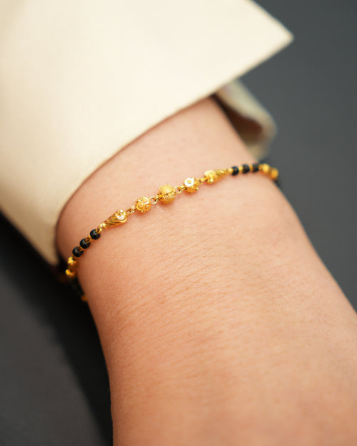 22k Gold Ladies Bracelet