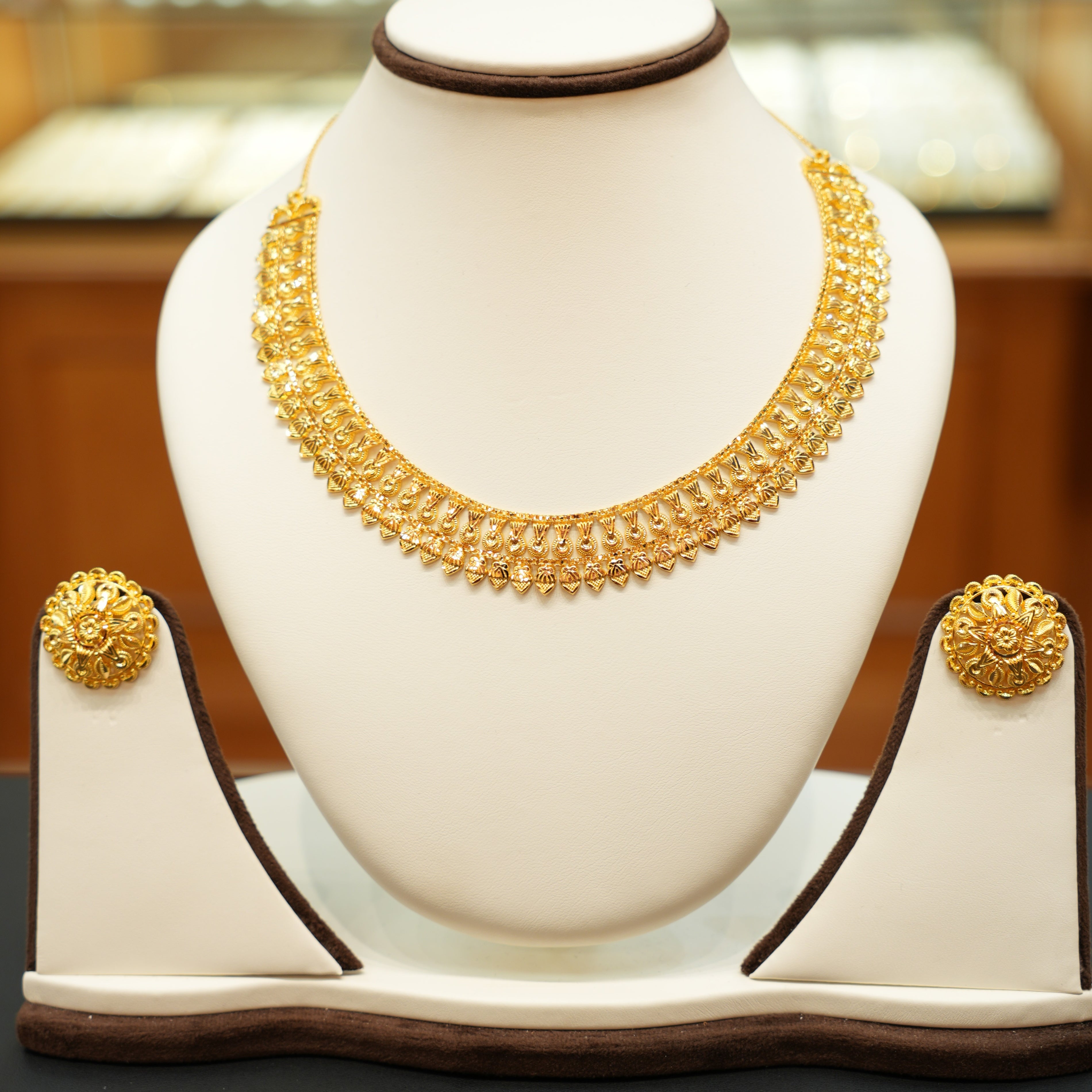 22K Gold Designer Wedding Set
