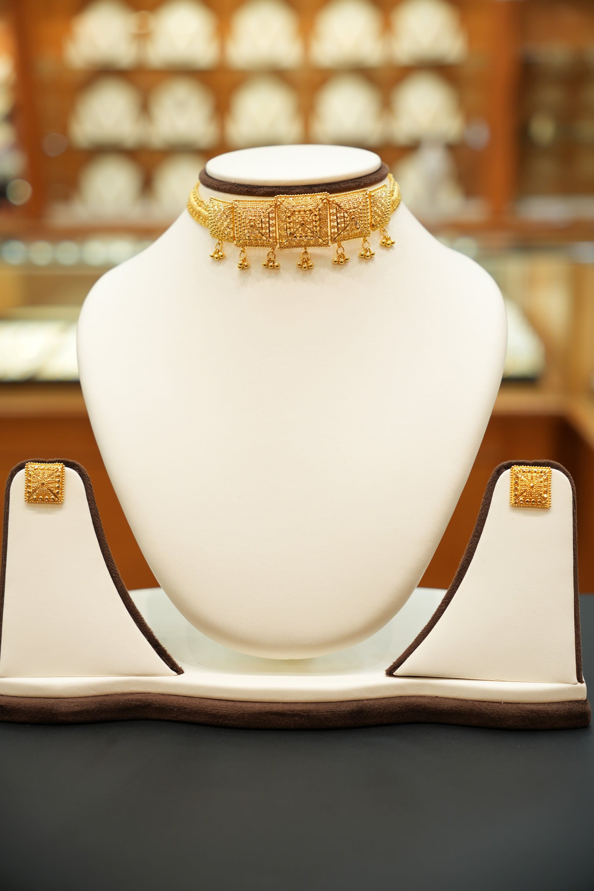 22K Gold Choker Set