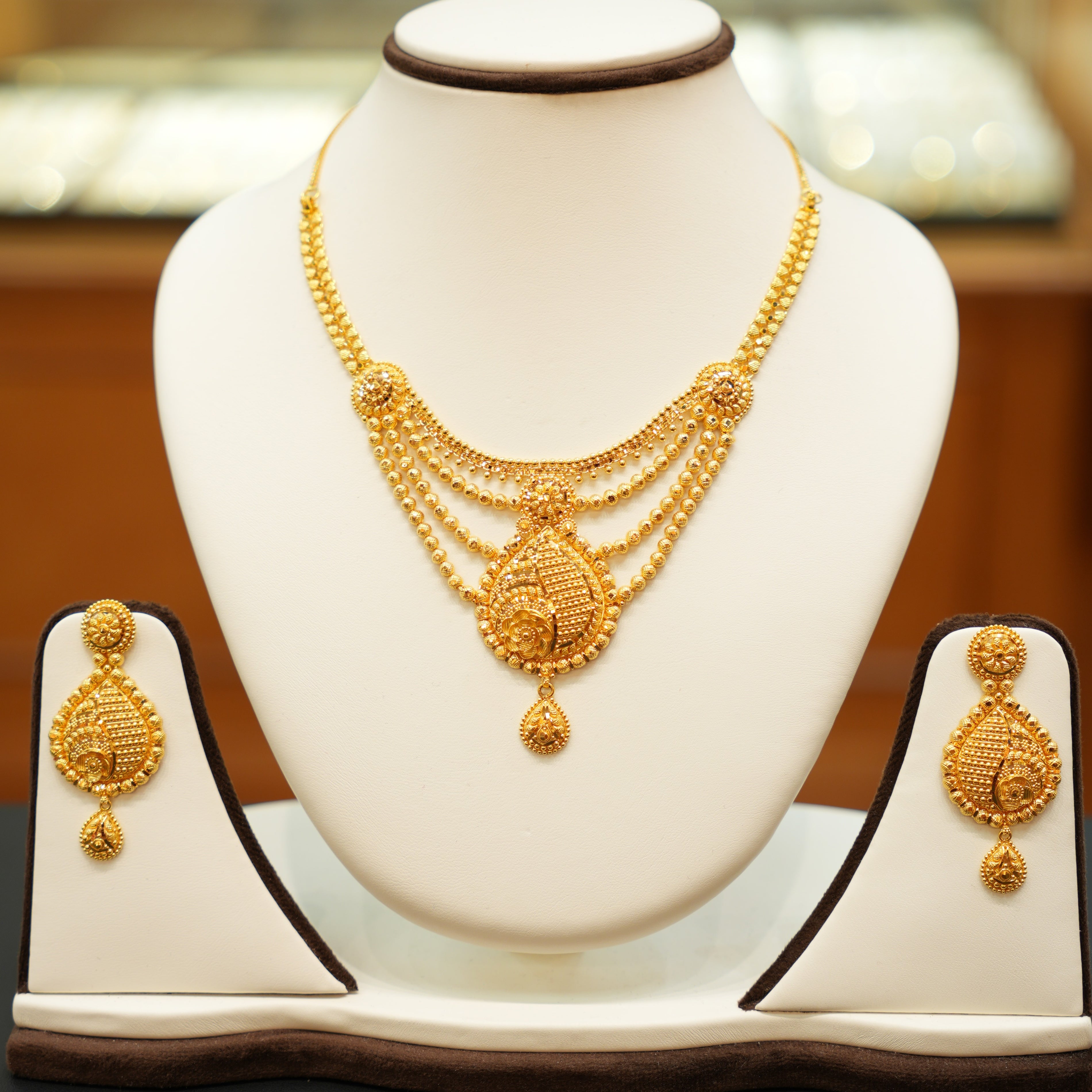 22K Gold Luxury Wedding Set