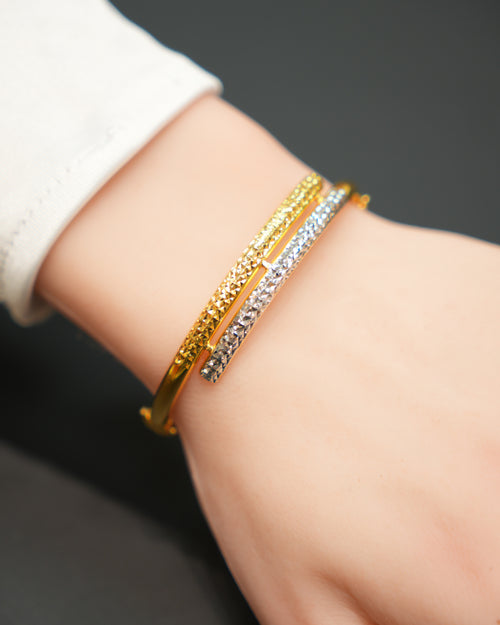 22k Gold Ladies Bangle Bracelet