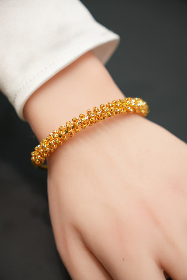 22k Gold Ladies Bangle Bracelet