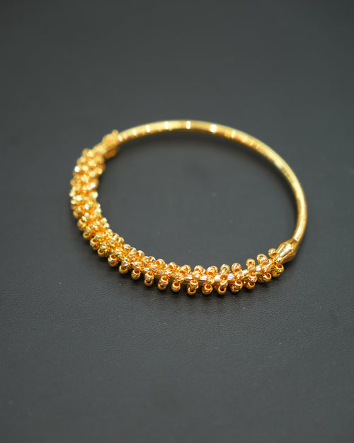 22k Gold Ladies Bangle Bracelet
