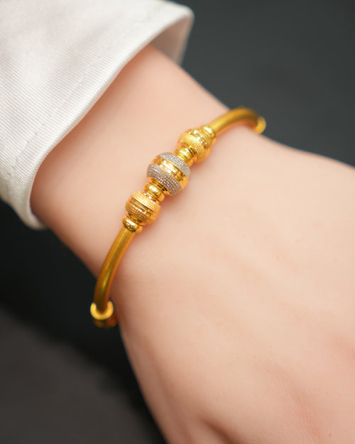 22k Gold Ladies Bracelet
