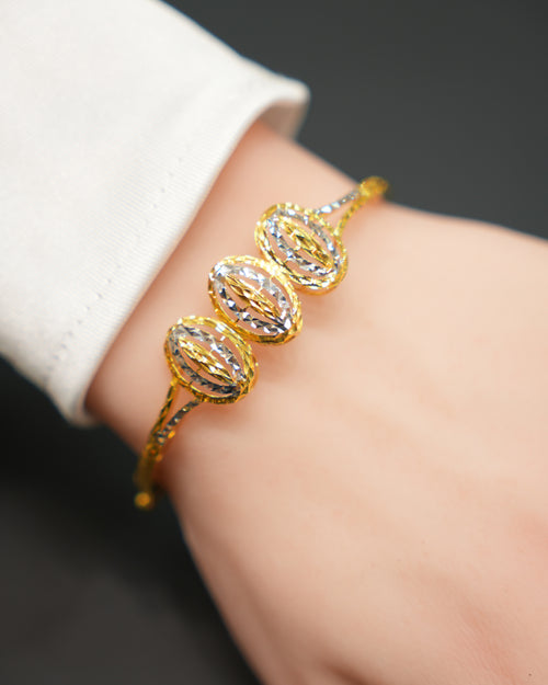 22k Gold Ladies Bangle