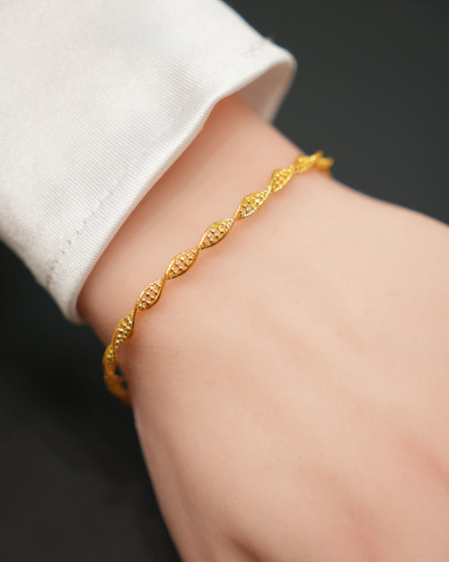 22k Gold Ladies Bracelet