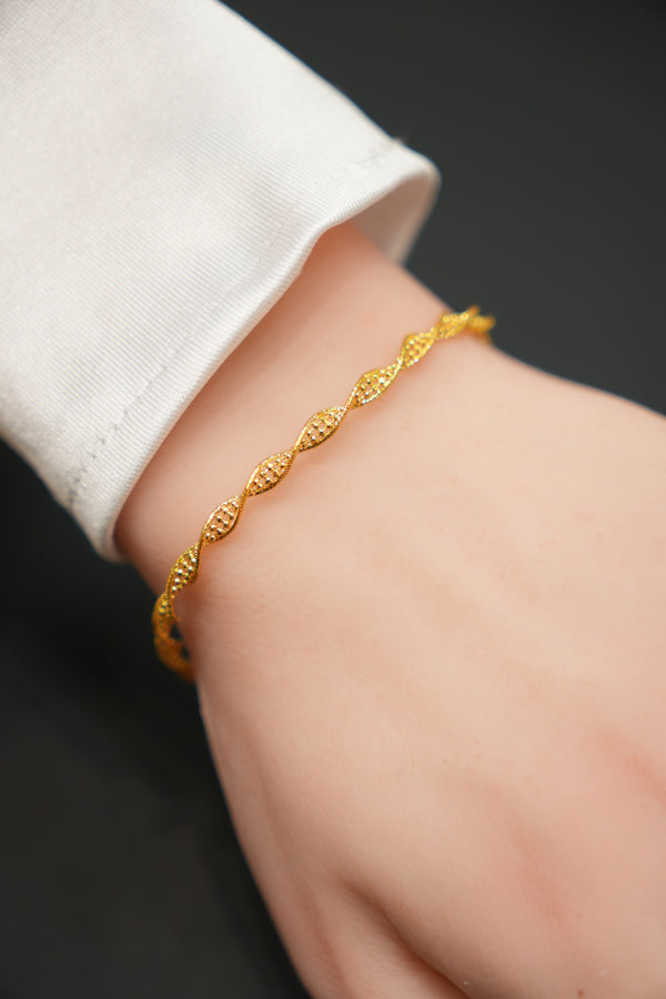 22k Gold Ladies Bracelet
