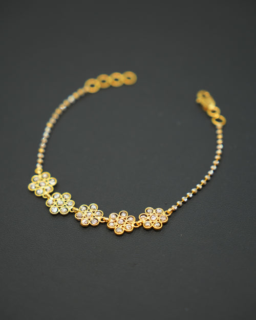 22k Gold Ladies Bracelet