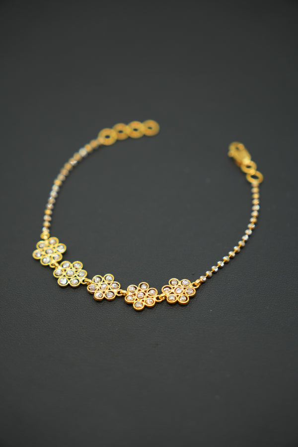 22k Gold Ladies Bracelet