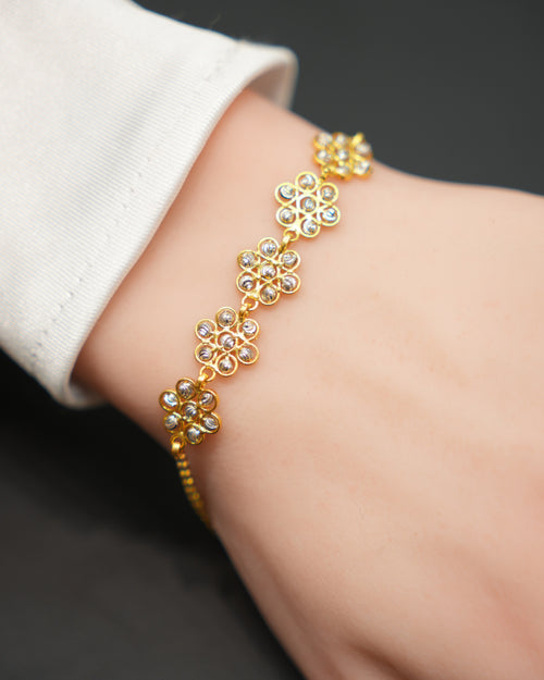 22k Gold Ladies Bracelet