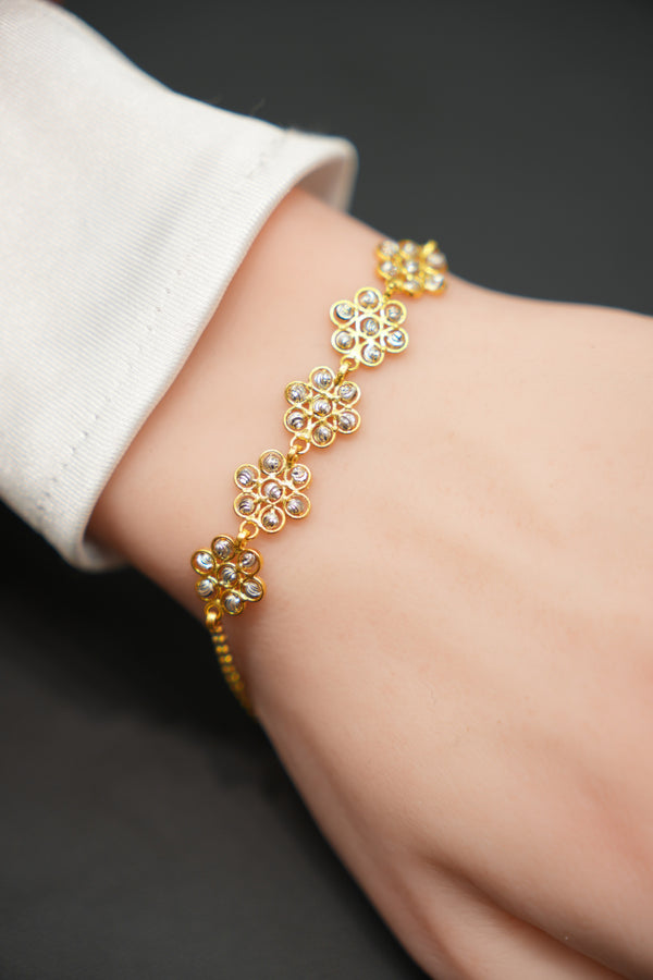 22k Gold Ladies Bracelet