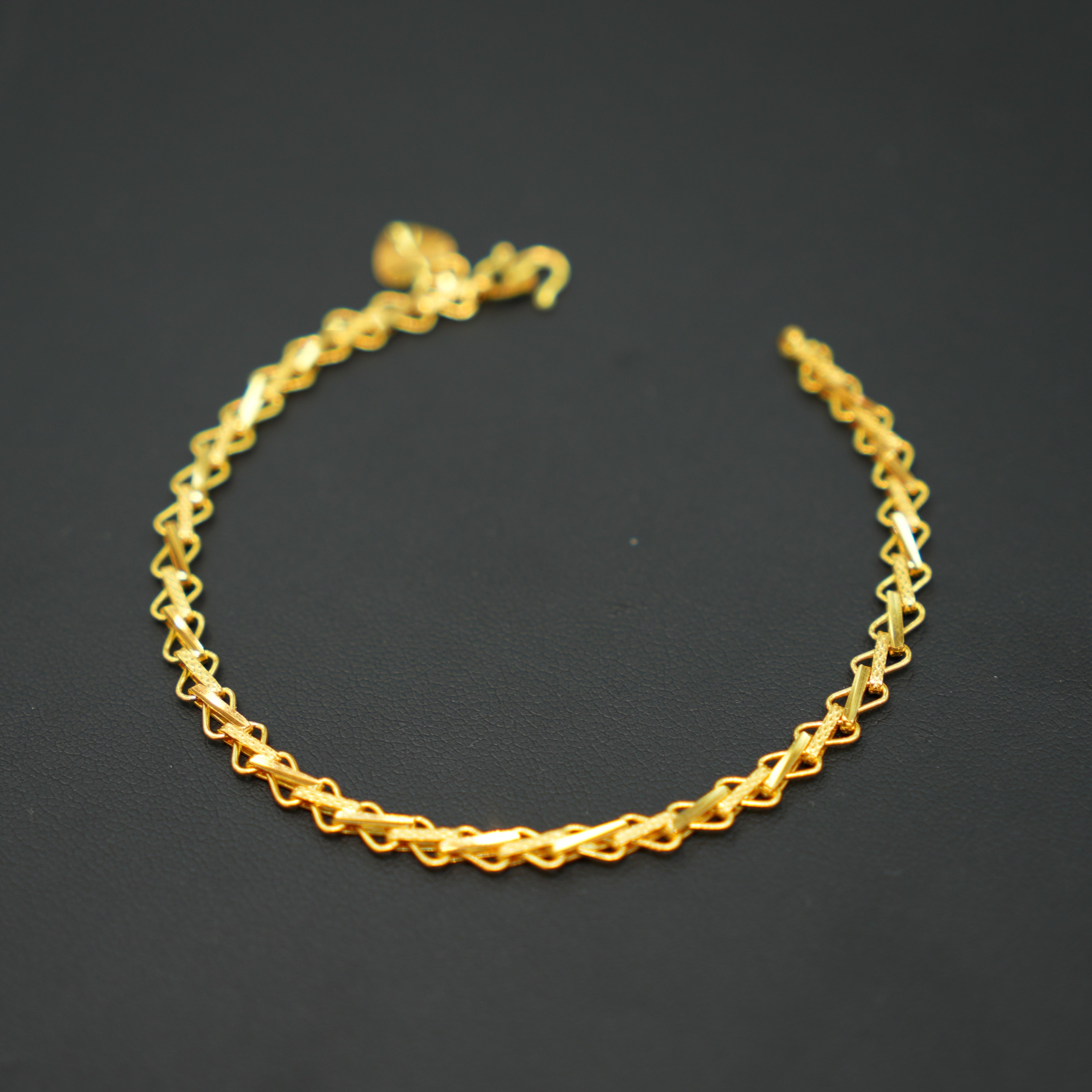 22k Gold Ladies Bracelet