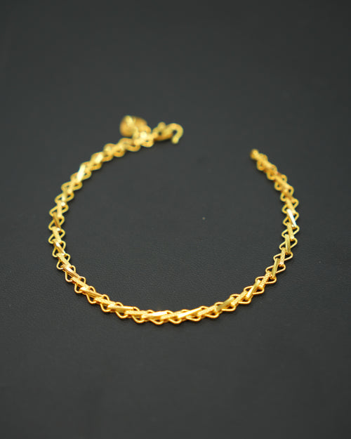 22k Gold Ladies Bracelet