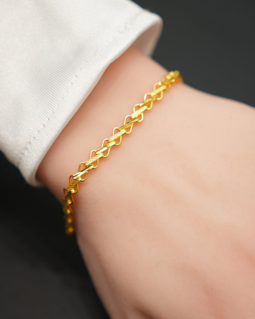 22k Gold Ladies Bracelet