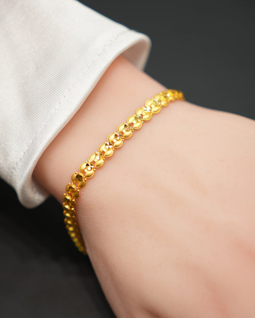22k Gold Ladies Bracelet