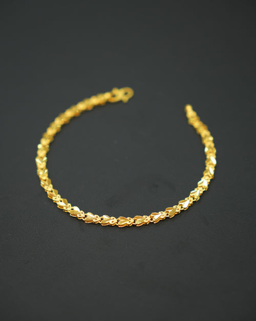22k Gold Ladies Bracelet