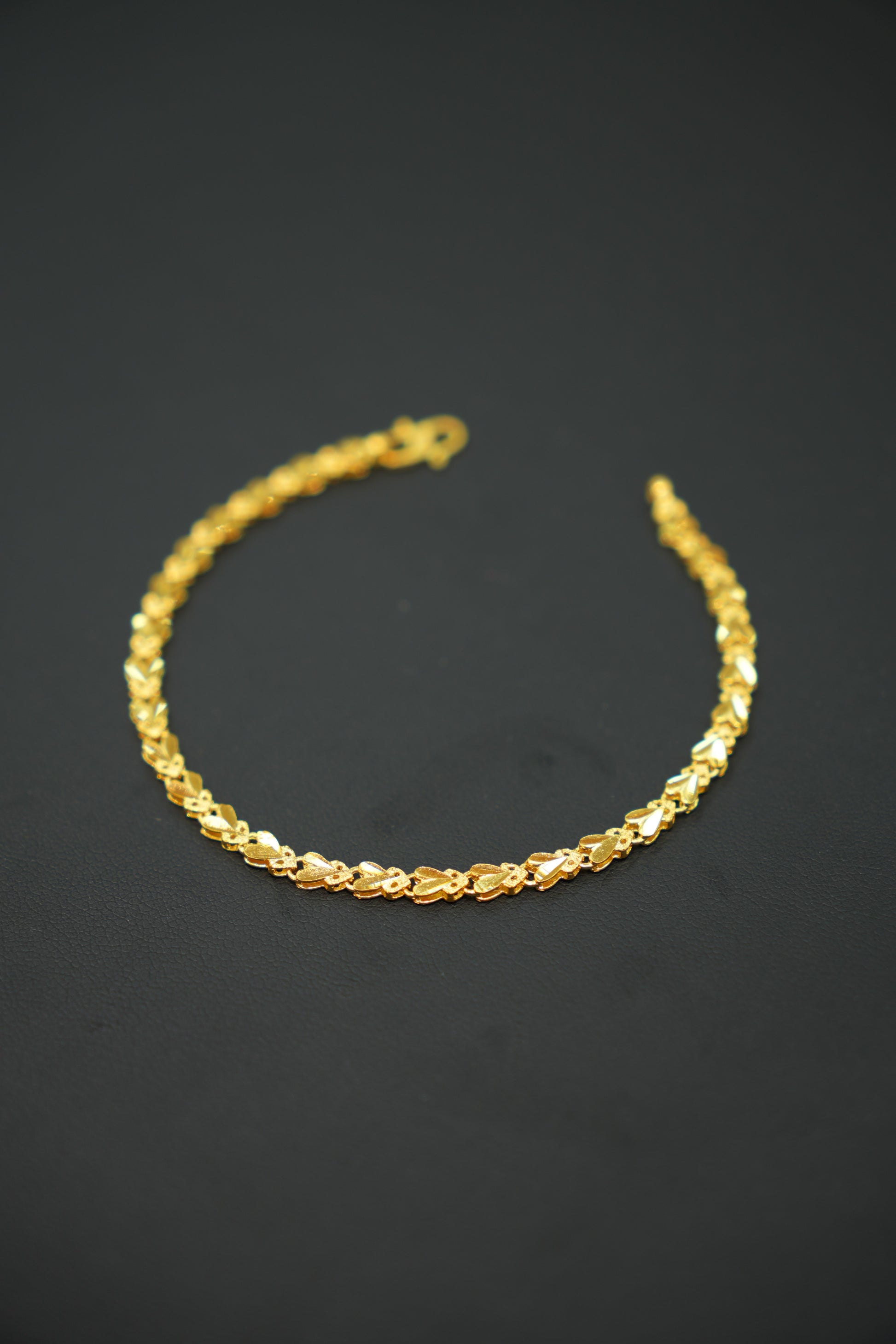 22k Gold Ladies Bracelet
