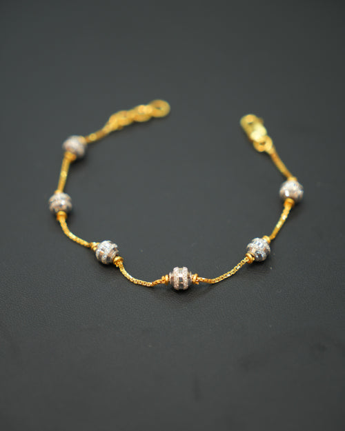 22k Gold Ladies Bracelet