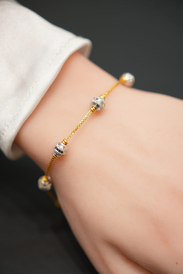 22k Gold Ladies Bracelet